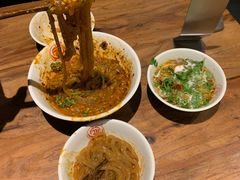 -万记麻辣烫国展总店