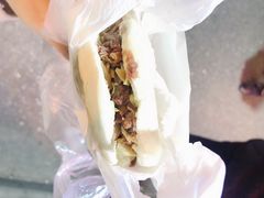 鸭肠腊牛肉夹馍-清真拉妈卤味(回民街店)