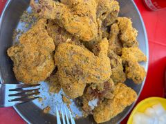 -BHC炸鸡(明洞总店)