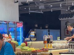 -来龍儿鲜切牛肉自助老火锅