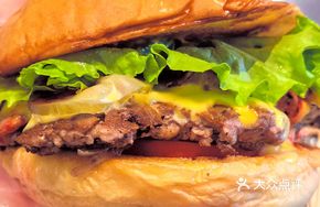 Black Truffle Foie Gras Cheese Beef Burger