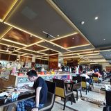 希尔顿大酒店自助午餐打卡[调皮]