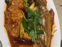 -小船渔村•大连菜•大连焖鱼(黄河路店)