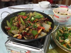 -乡土特色.冷锅鱼.牦牛肉汤锅