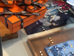 -HERMES(湖滨银泰in77店)