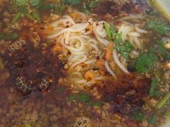 -柳州肥姨妈大骨螺蛳粉(曹路店)