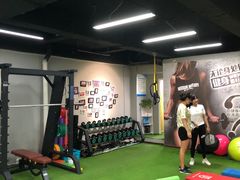 -征成健身连锁私教工作室(九公里店)