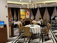 -老人和饭店(淮海中路店)