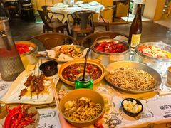 -巴厘龙虾·榜首油焖大虾(音乐学院·沿江酒馆店)