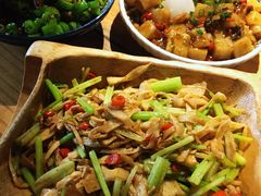-唐伯虎新派湘菜馆(石夏时代广场店)