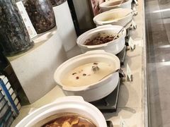 -舜耕山庄四时万和自助餐厅