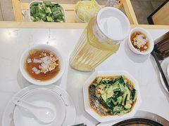 -鲁员外地锅鸡地锅鱼(古墩路店)