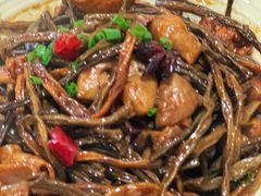 干豆角肥肠-小杨酒家(华苑小区店)