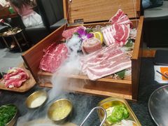 -何发发和牛烧肉·鳗鱼榴莲放题自助(乐峰广场店)