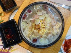 -益百岁牛尾汤(香山路店)