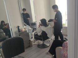 -LILI·HAIR SALON理理造型