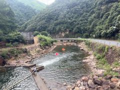 -安吉龙王山峡谷漂流