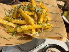 -Mark&Mars Restaurant