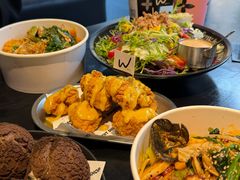 -W COLLECTIVE  DESSERT SHOP