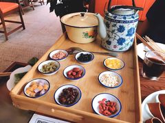 网红奶茶-佬土鹅肠火锅(解放路店)
