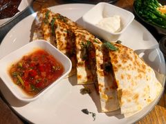 素食墨西哥脆薄饼-BOURBON 玻本美式餐厅酒吧(虹桥新天地店)