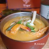 琶醍最平价泰国街头小吃🍲大虾冬阴功+千层糕我最爱！