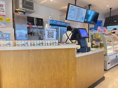 -一鸣真鲜奶吧(万地店)