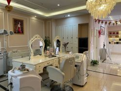 -Bollins波林丝•专研护发中心