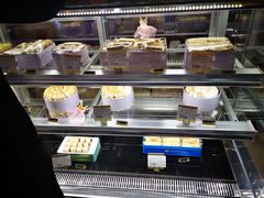 面包甜点陈列柜-家琳甜品(江南东店)