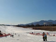 -华彬猛犸滑雪场