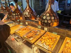 -金马门国际美食百汇(珞喻路店)