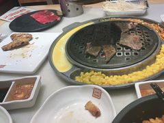 烤盘内的芝士玉米-韩宫宴烤肉·料理(苏州中心店)
