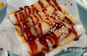 Old Hong Kong Mixed Sauce Rice Noodle Roll