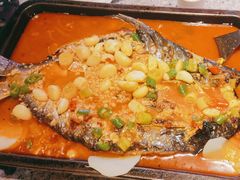 -里岛烤鱼(东港凯虹广场店)