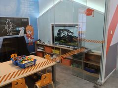 -斯坦星球AI编程·机器人科创·科学实验·信奥·思维·STEM·乐高·竞赛考级(长宁虹桥大融城荟聚中心)