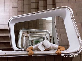 人多的展适合我这种自由职业者平时去，感觉像包场