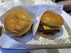 -TRIPS BURGER(大钟寺店)