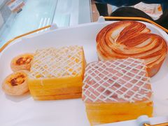 -好利来(高新枫叶广场店)