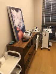 -ROYEA茹彦祛痘·问题肌肤修护中心