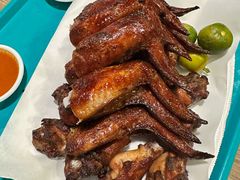 -东海岸人工湖美食村