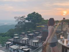-草山夜未眠景观餐厅