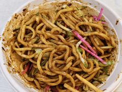 -黑八私房老北京炸酱面