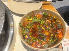 -肖肖酸萝卜鱼火锅(总店)