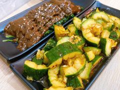 台式拍黄瓜-张妈台式锅烧(深大店)