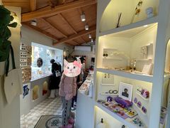 -LADY FAFA(巨鹿路陕西南路路口店)