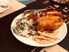 -又见马甲M8融合西餐厅(体育中心店)