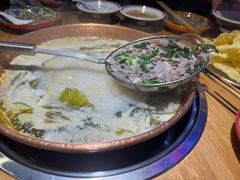 -洱火云南酸菜牛肉火锅(石景山当代商城店)