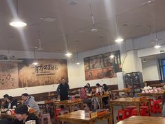 -冶建镜子·老南昌大排档·江西虾王(总店)