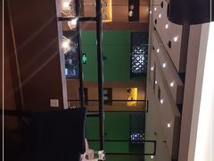 -香巴拉云南餐厅(华莱坞店)