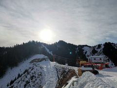 -丝绸之路山地度假区滑雪场